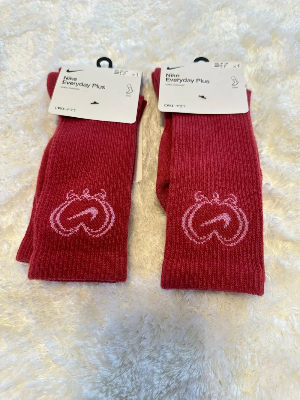 Nike Everyday Plus Heart Socks